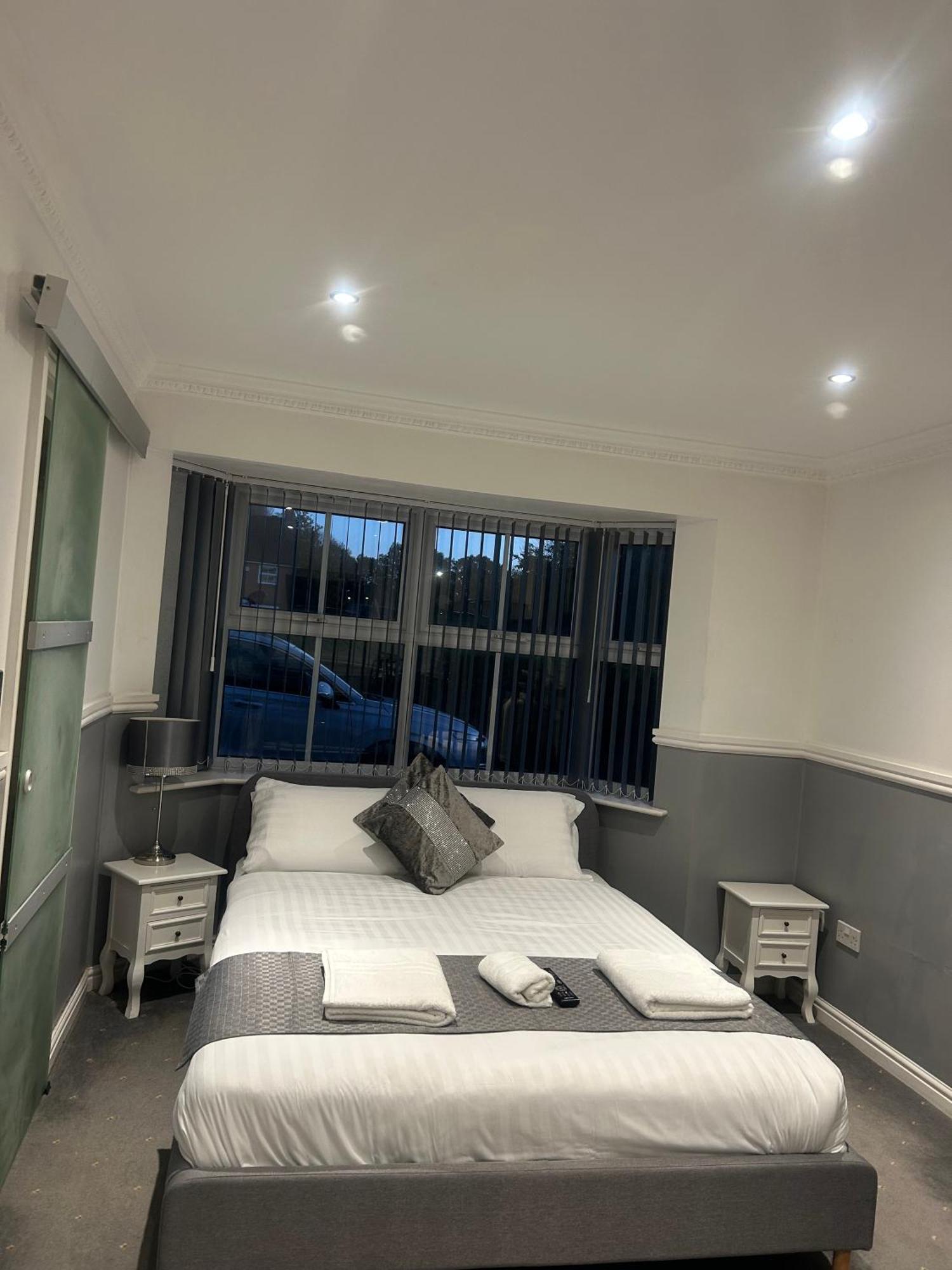Arden Guest House B&B - Nec Birmingham - Birmingham Airport Bickenhill Esterno foto