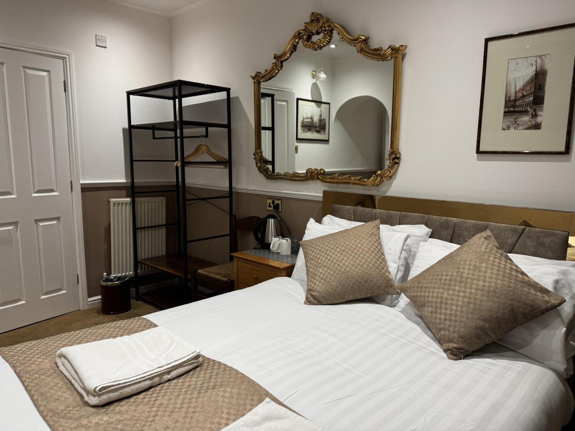 Arden Guest House B&B - Nec Birmingham - Birmingham Airport Bickenhill Esterno foto