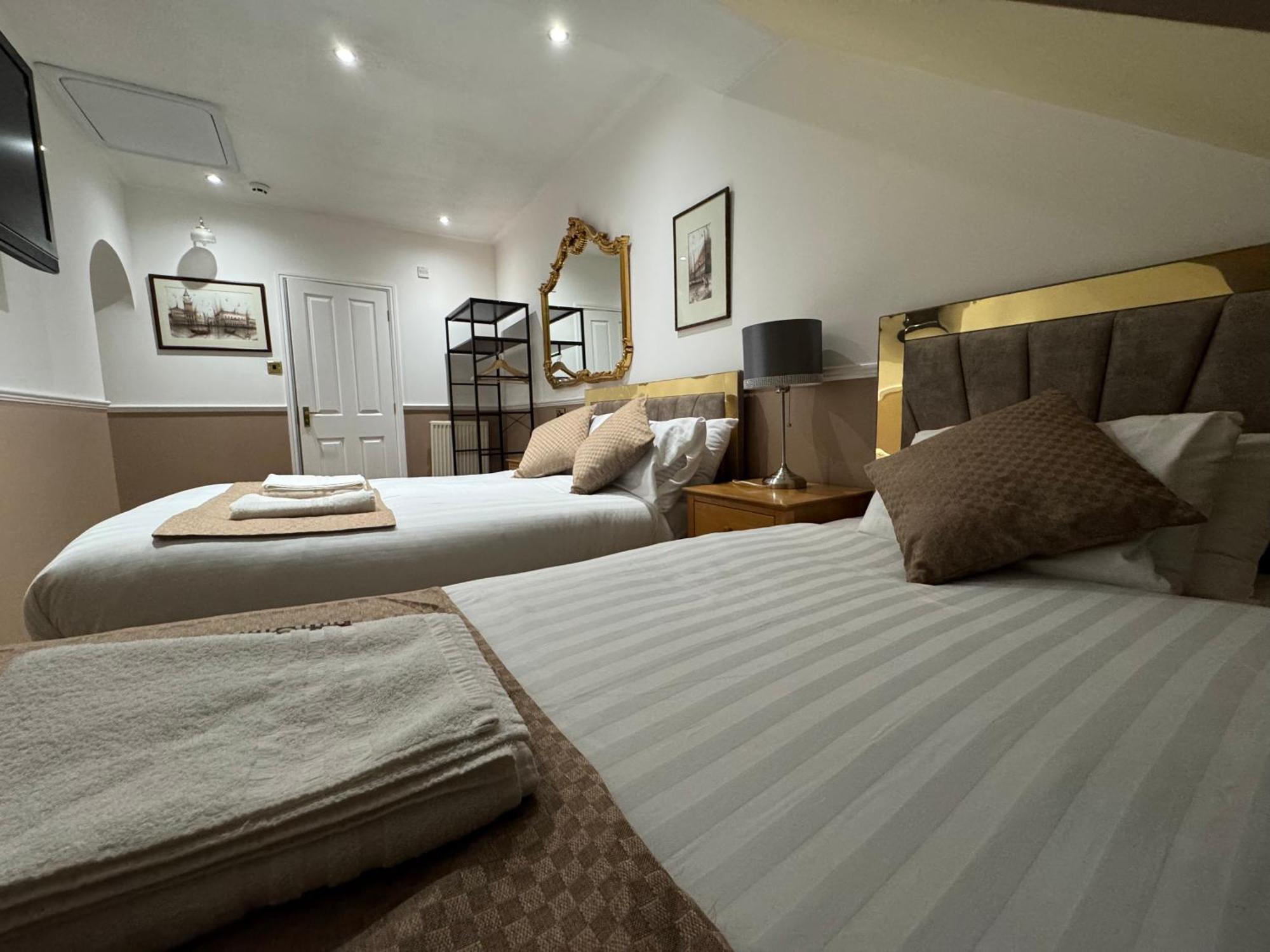 Arden Guest House B&B - Nec Birmingham - Birmingham Airport Bickenhill Esterno foto